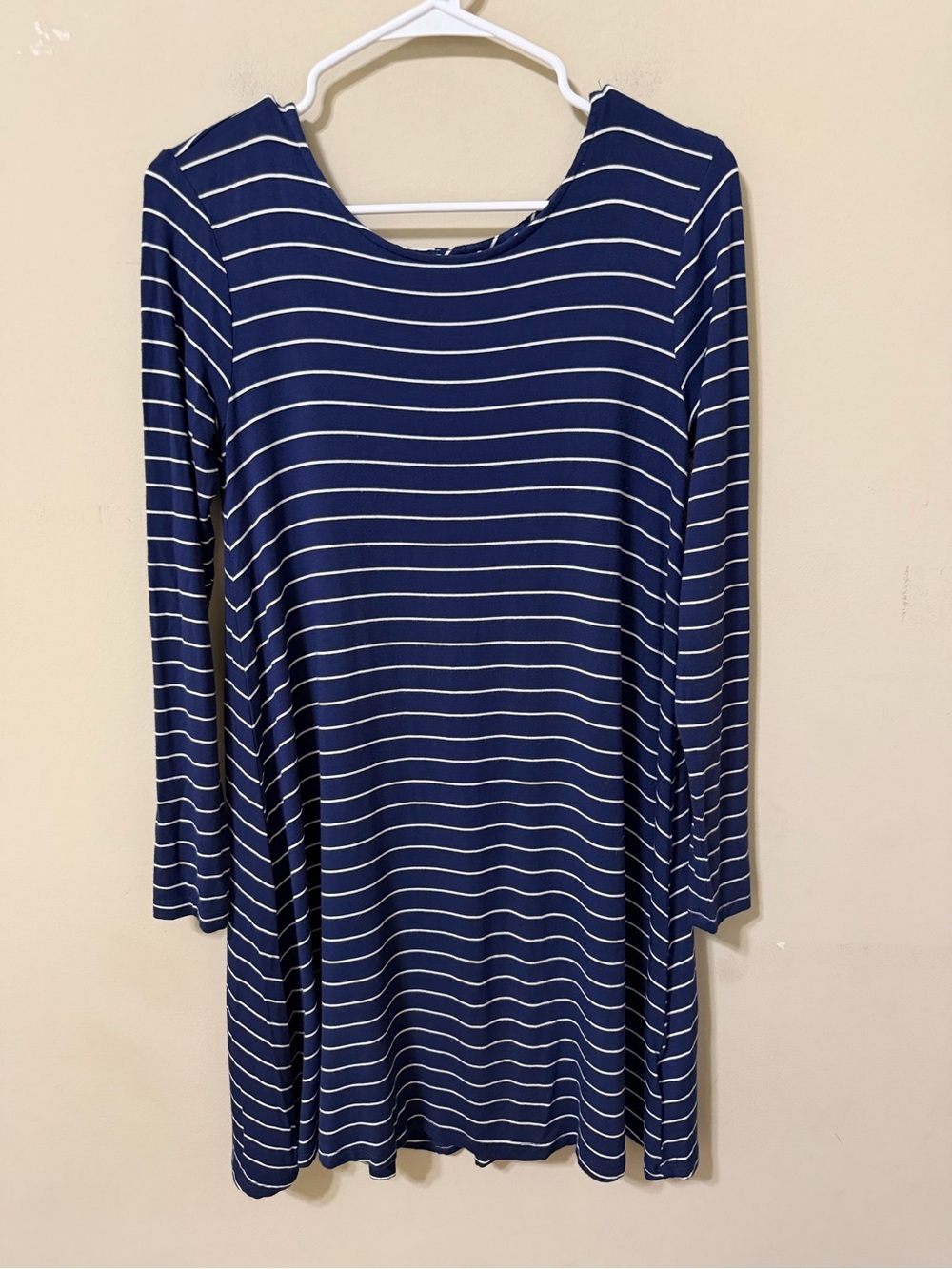 Old Navy Navy and White Striped Long-Sleeve Swing Dress small scoop neck euc